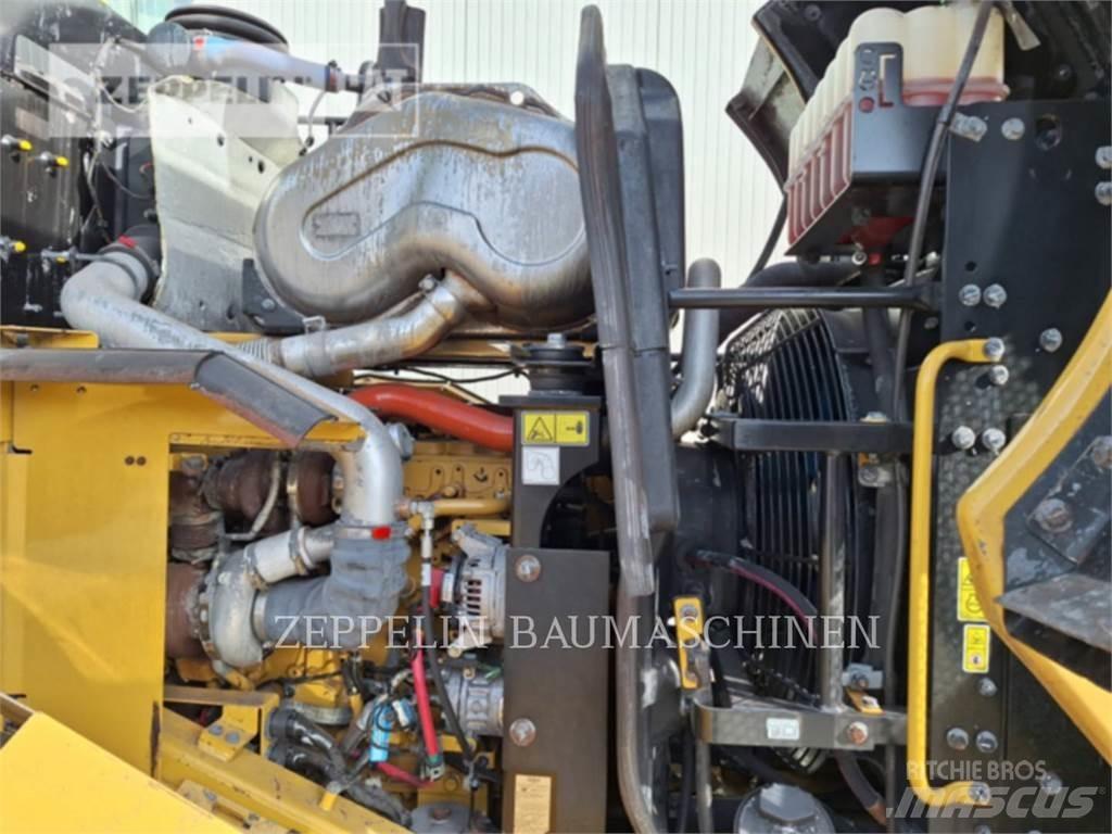 CAT 966MXE Pale gommate