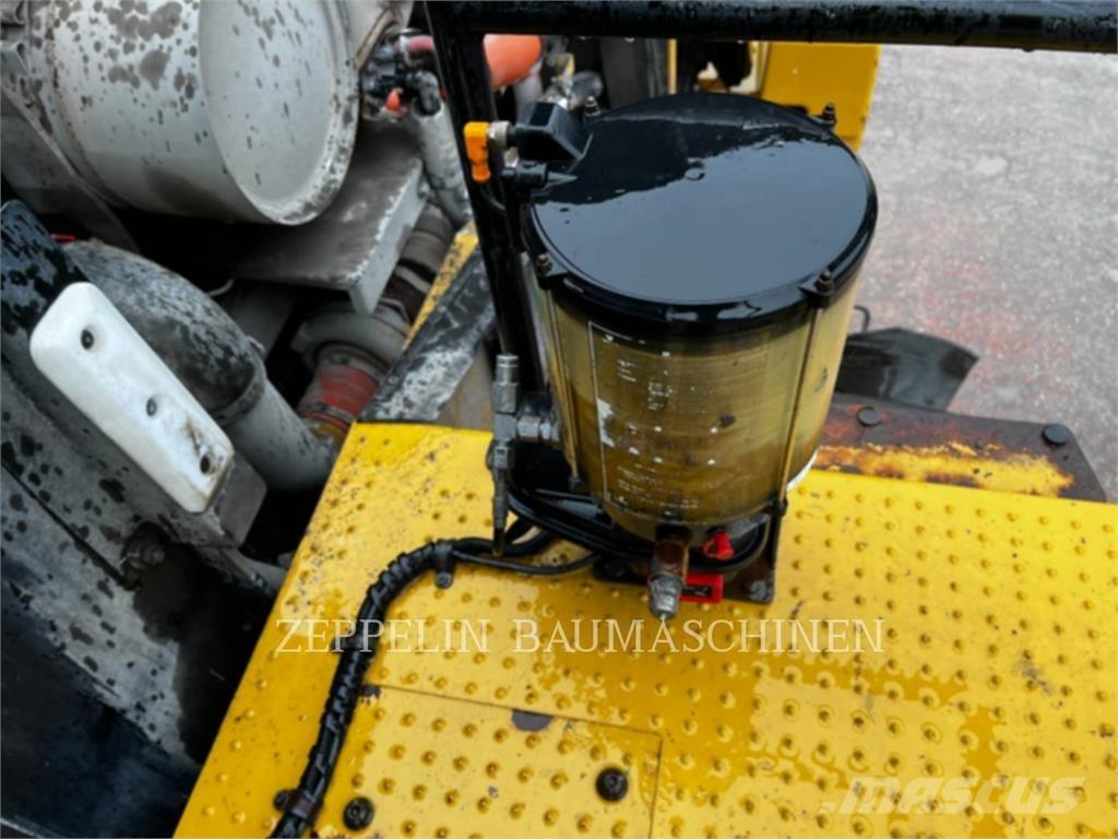 CAT 966MXE Pale gommate