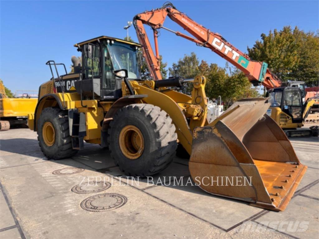 CAT 966MXE Pale gommate
