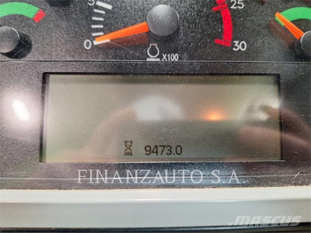 CAT 966MXE Pale gommate