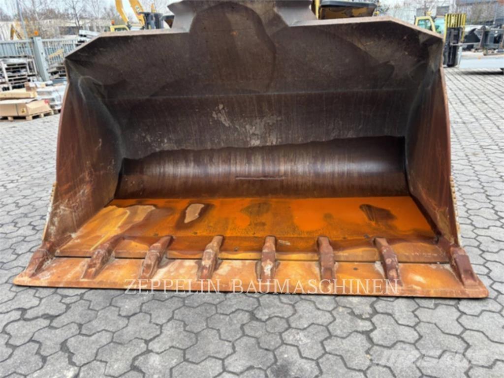 CAT 966MXE Pale gommate