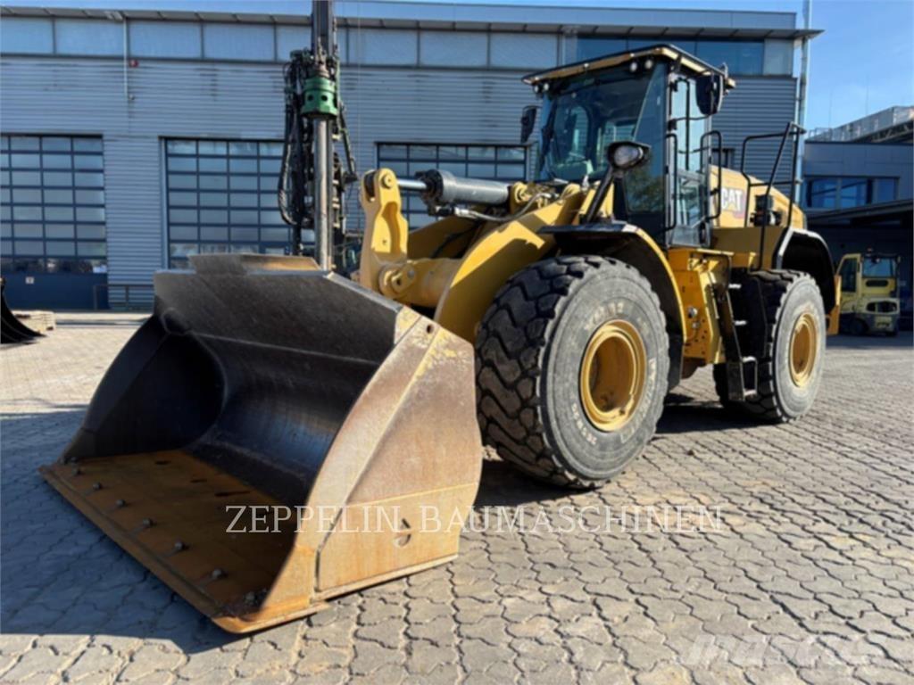 CAT 966XE Pale gommate