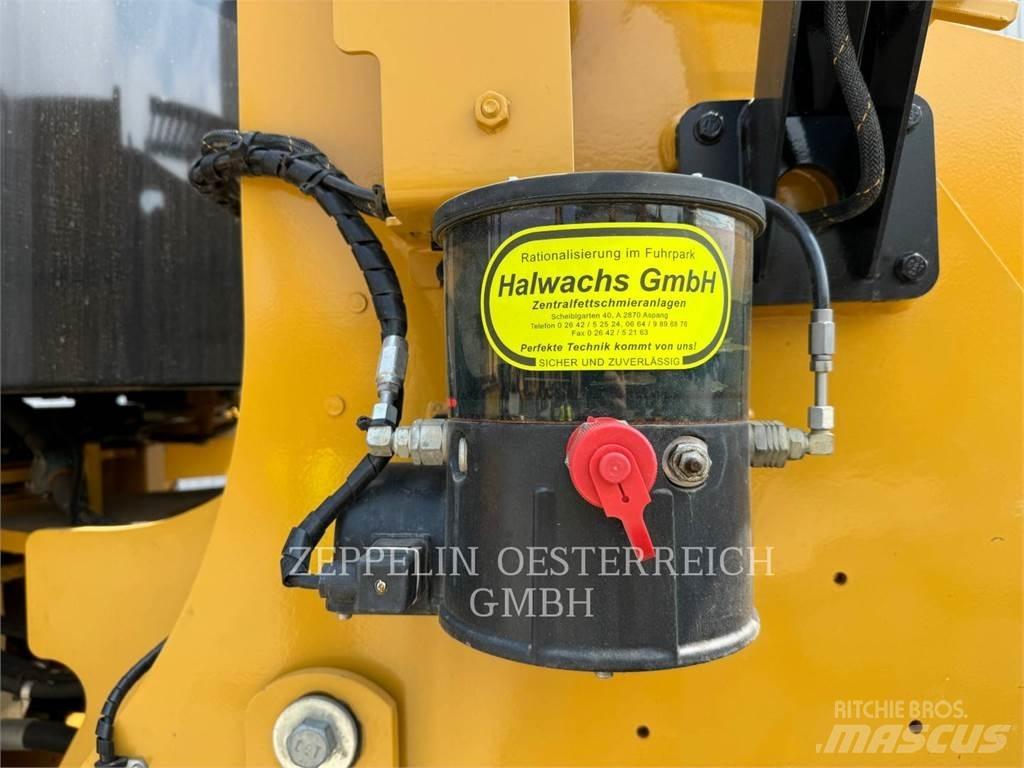 CAT 972 M XE Pale gommate