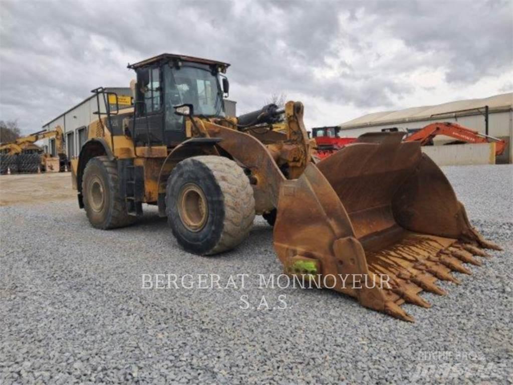 CAT 972K Pale gommate