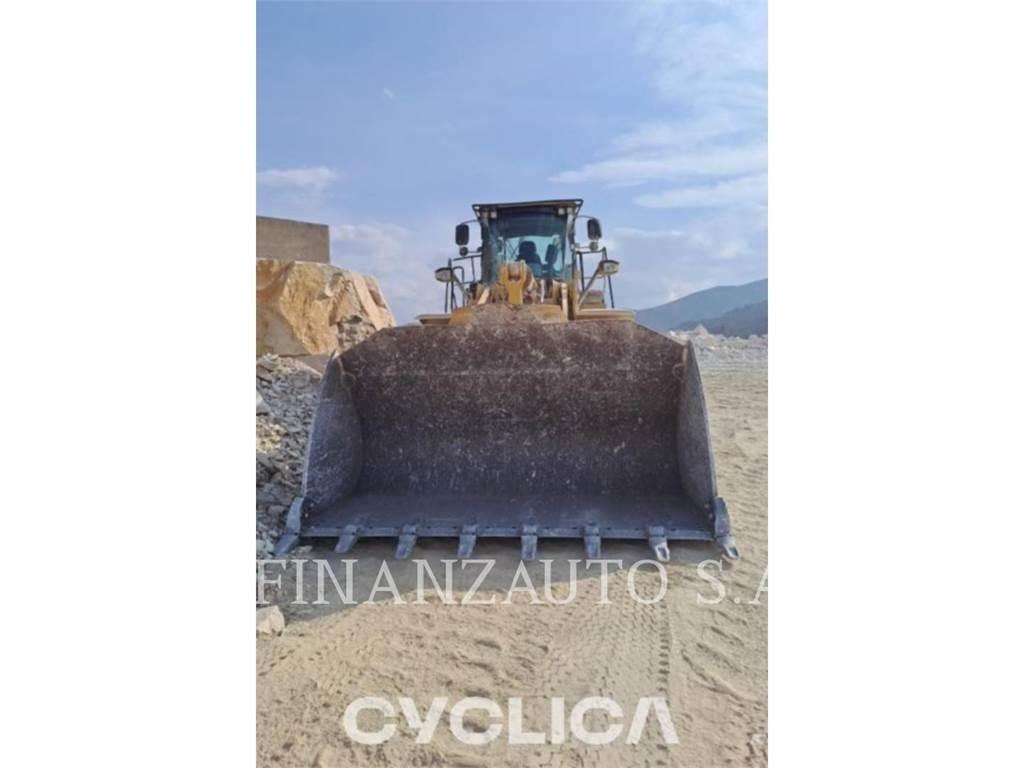 CAT 972K Pale gommate