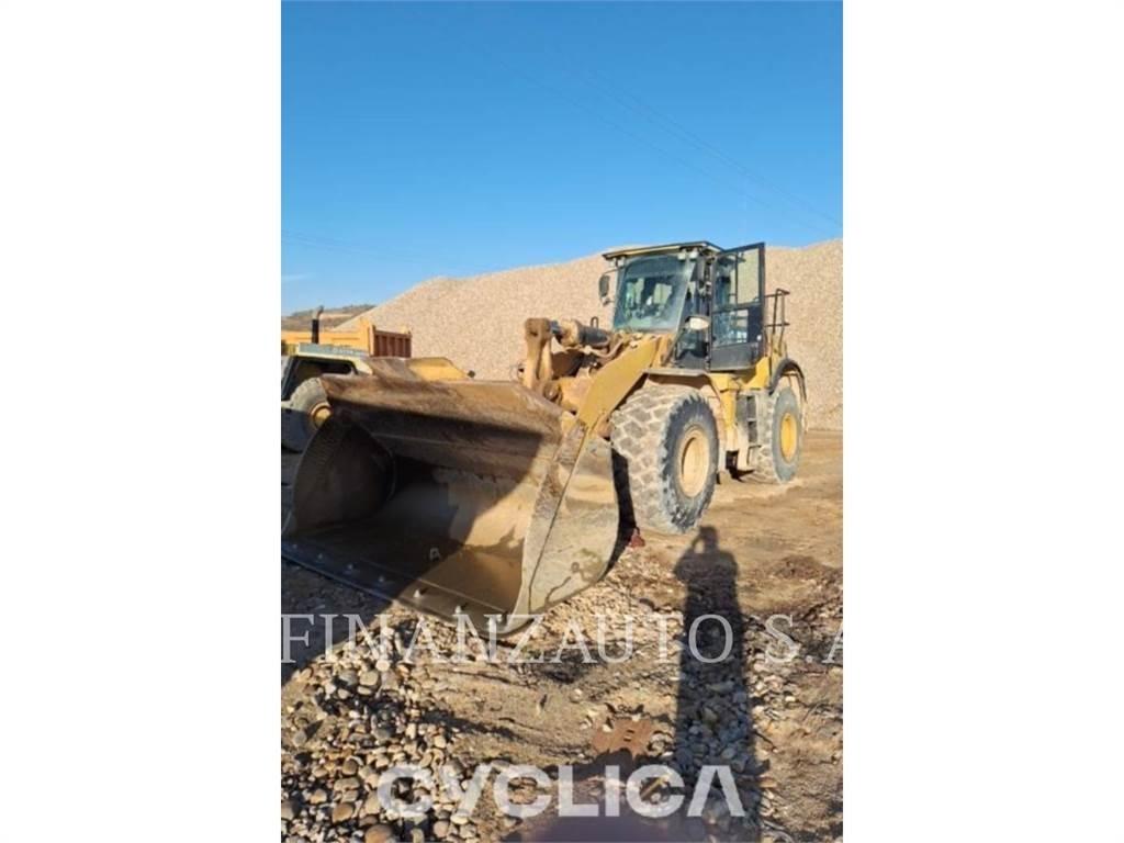 CAT 972K Pale gommate