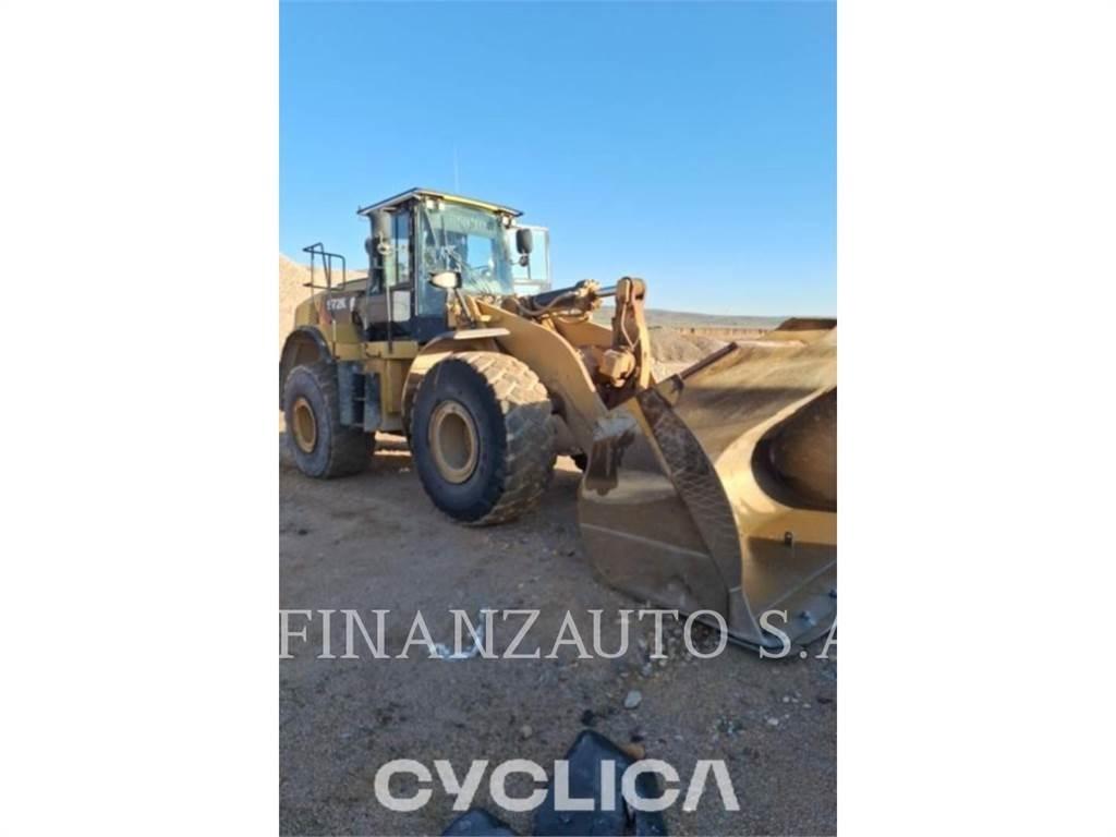 CAT 972K Pale gommate
