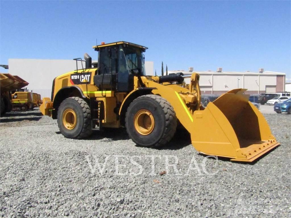CAT 972M Pale gommate