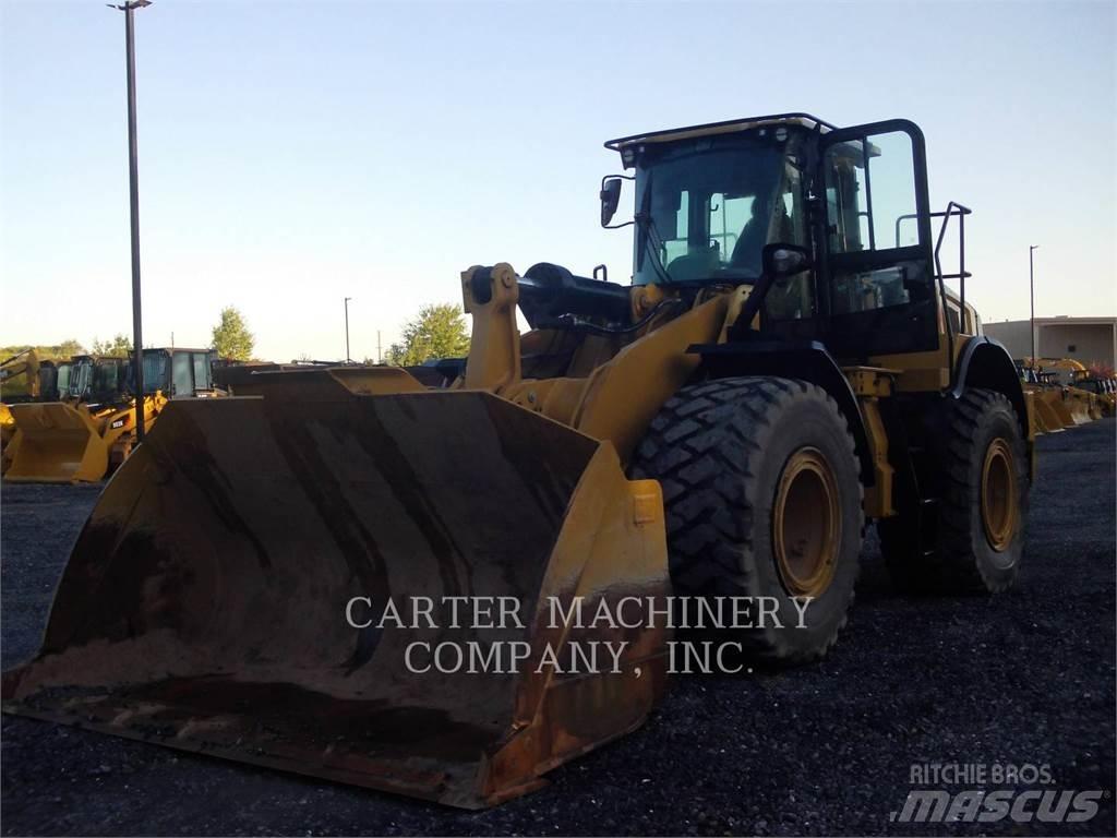 CAT 972M Pale gommate