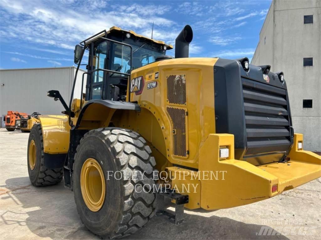CAT 972M Pale gommate