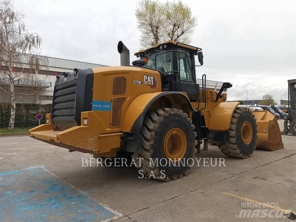 CAT 972M Pale gommate