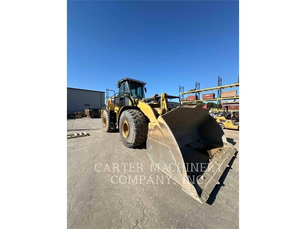 CAT 972M Pale gommate