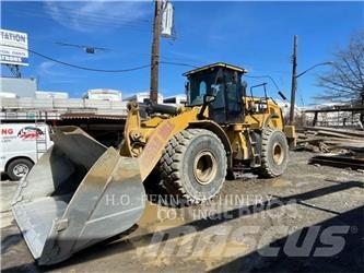 CAT 972M Pale gommate