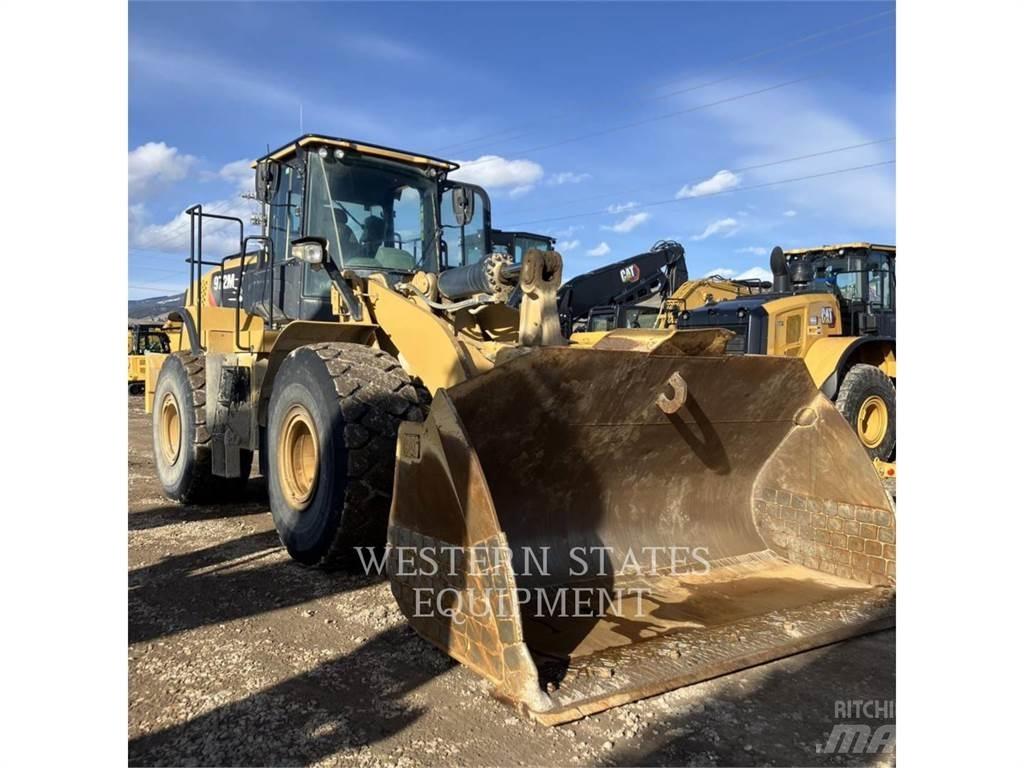 CAT 972M Pale gommate