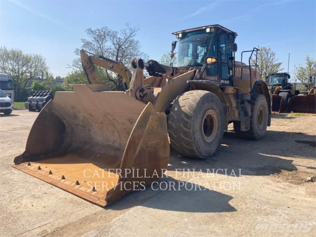 CAT 972M Pale gommate
