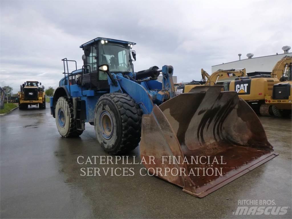 CAT 972M Pale gommate