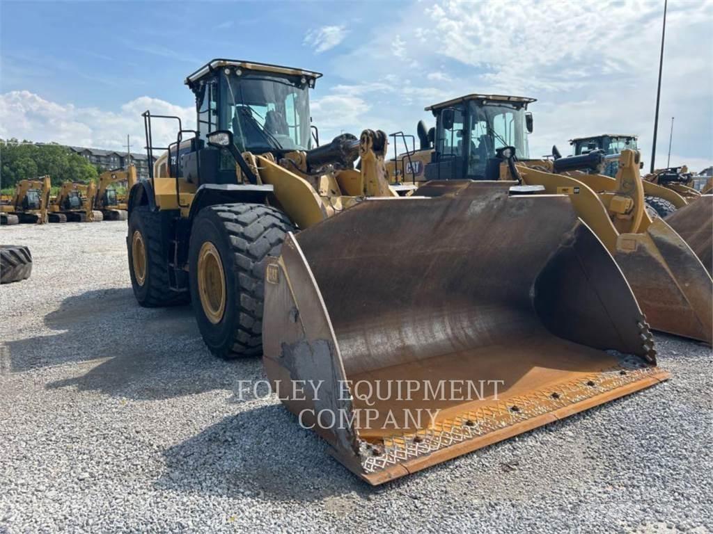 CAT 972M Pale gommate