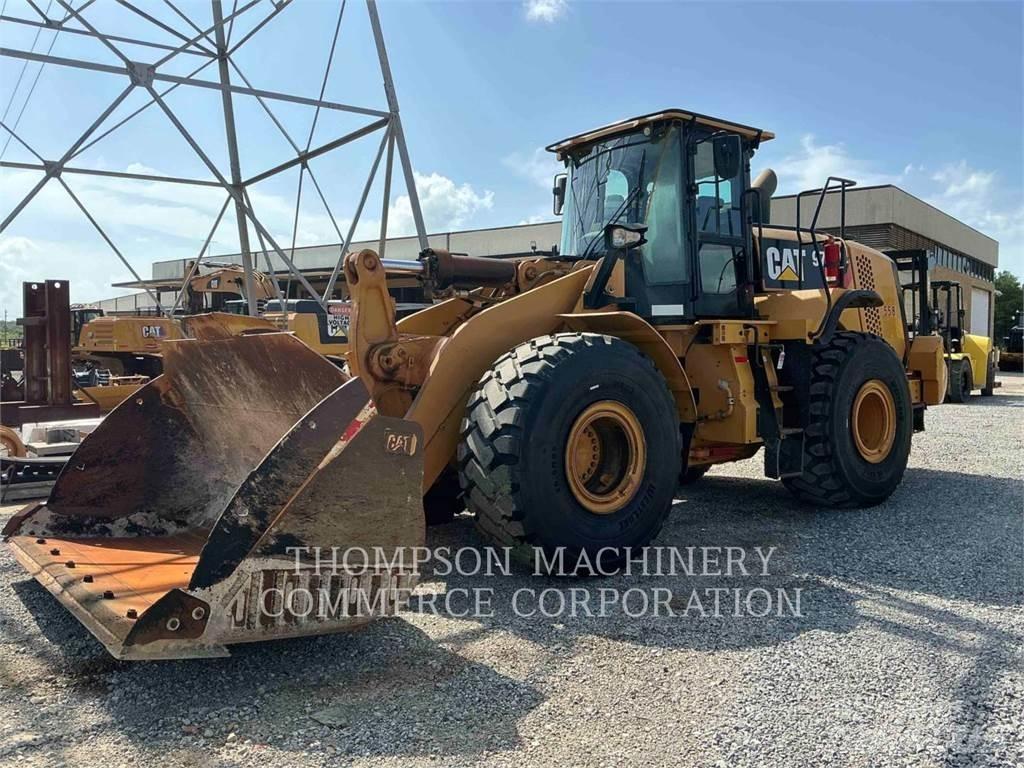 CAT 972M Pale gommate