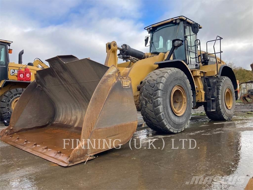 CAT 972M Pale gommate