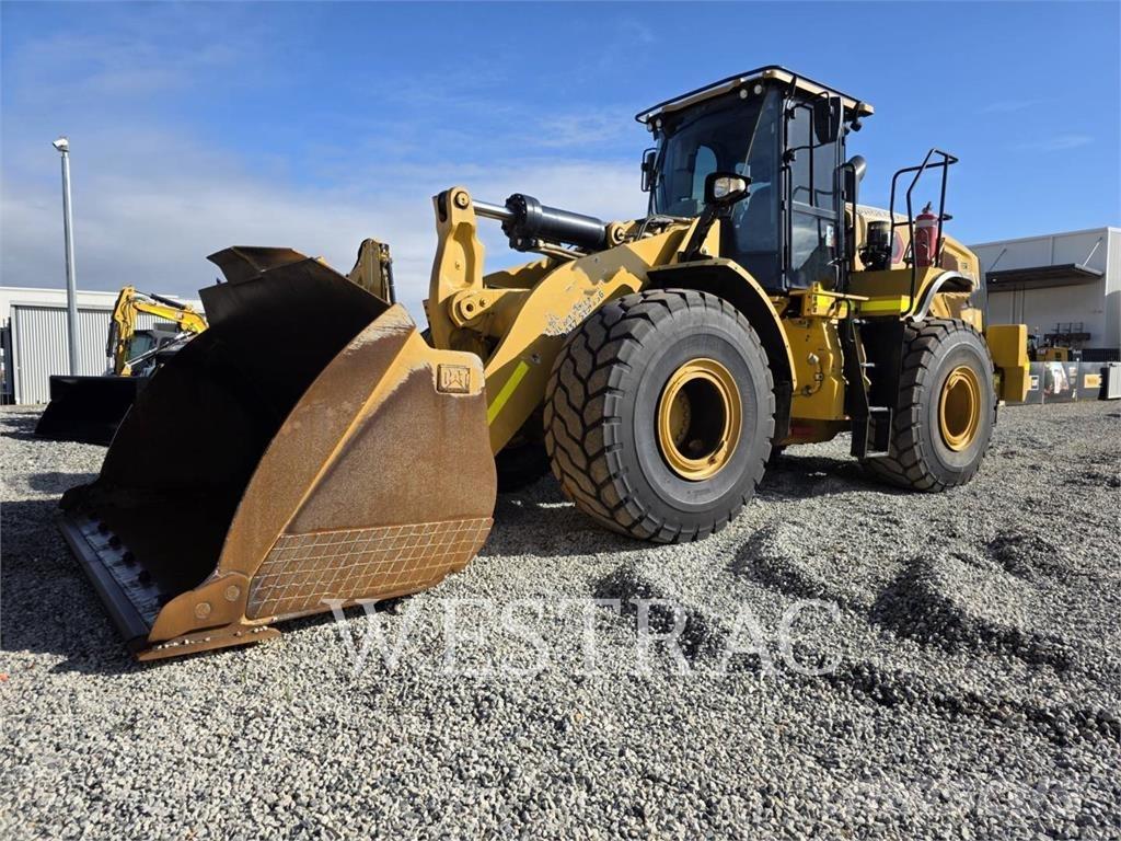 CAT 972M Pale gommate