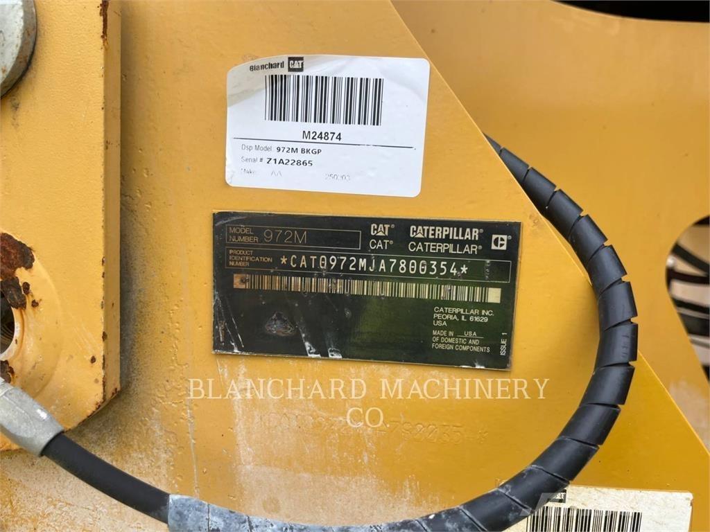 CAT 972M Pale gommate
