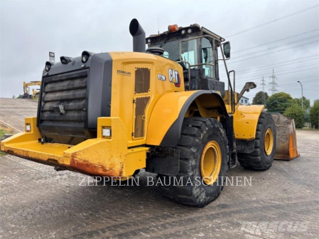 CAT 972M Pale gommate