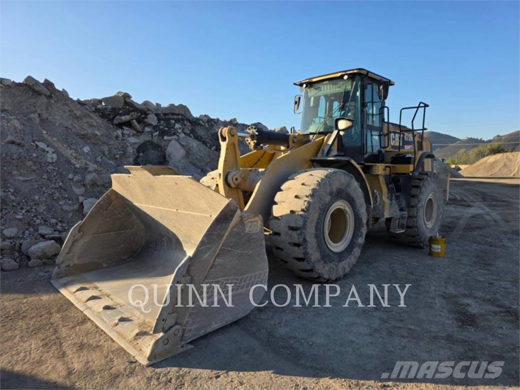 CAT 972M Pale gommate