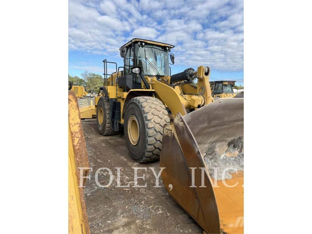 CAT 972M Pale gommate