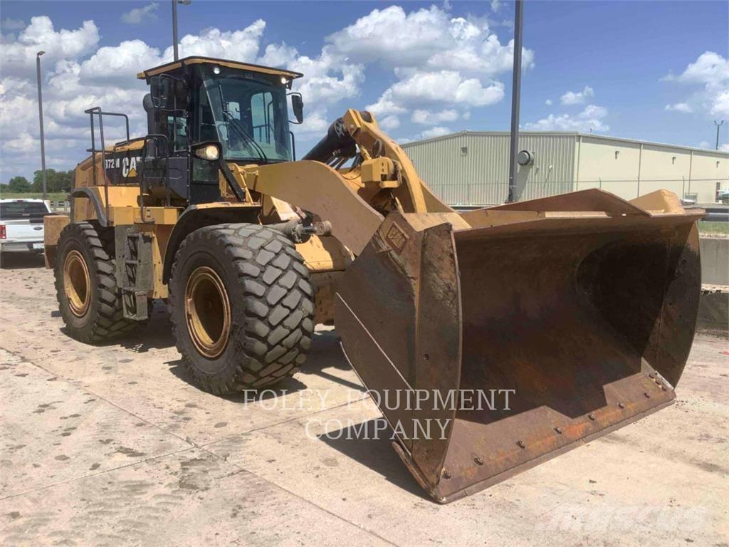 CAT 972M Pale gommate