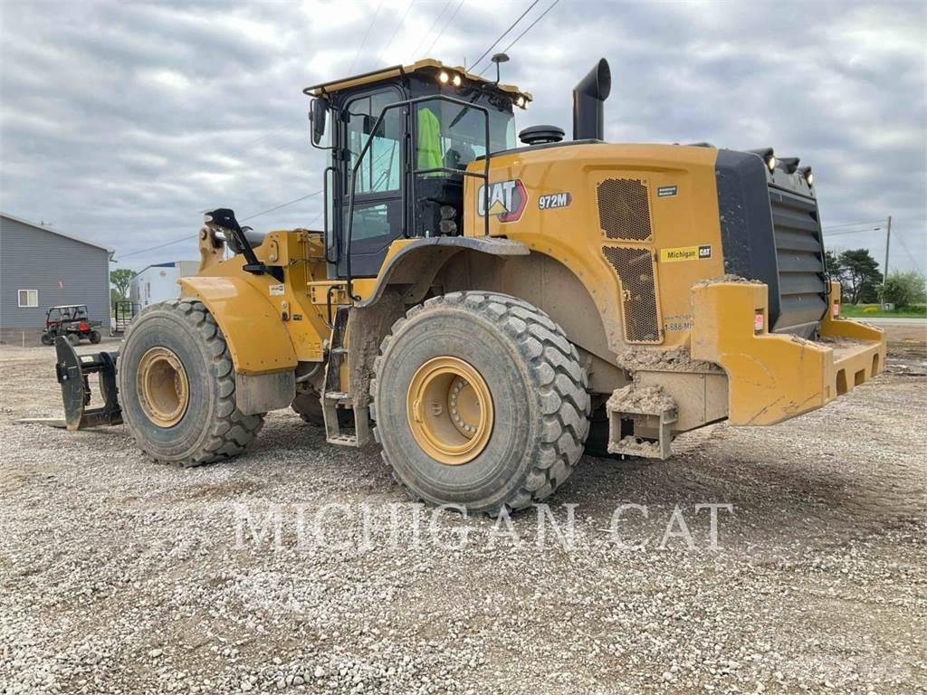 CAT 972M Q Pale gommate
