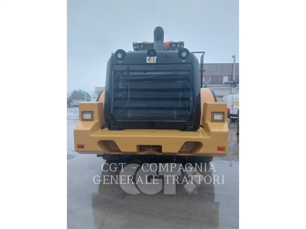 CAT 972M XE Pale gommate