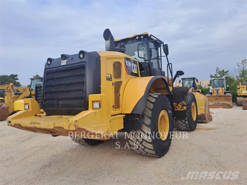 CAT 972M XE Pale gommate
