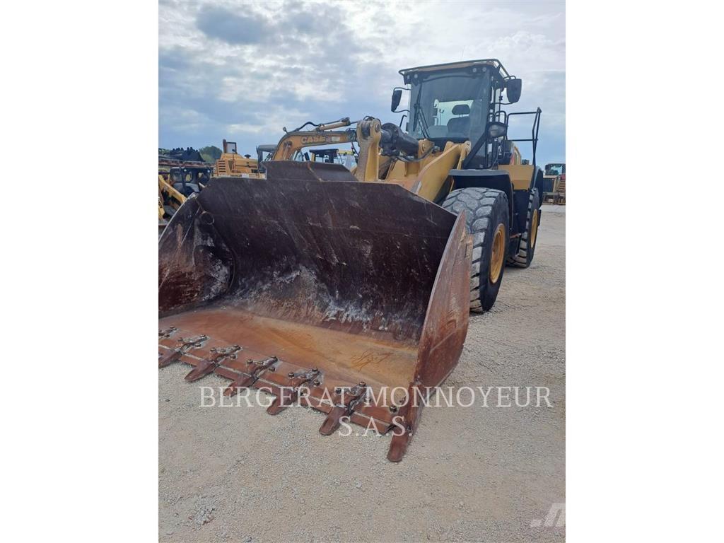 CAT 972M XE Pale gommate