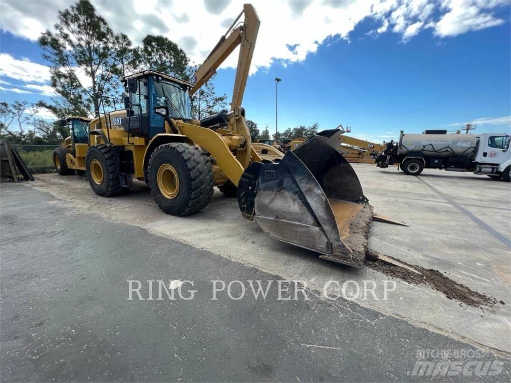 CAT 972MQC3V Pale gommate