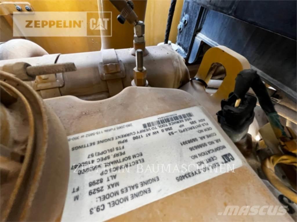 CAT 972MXE Pale gommate