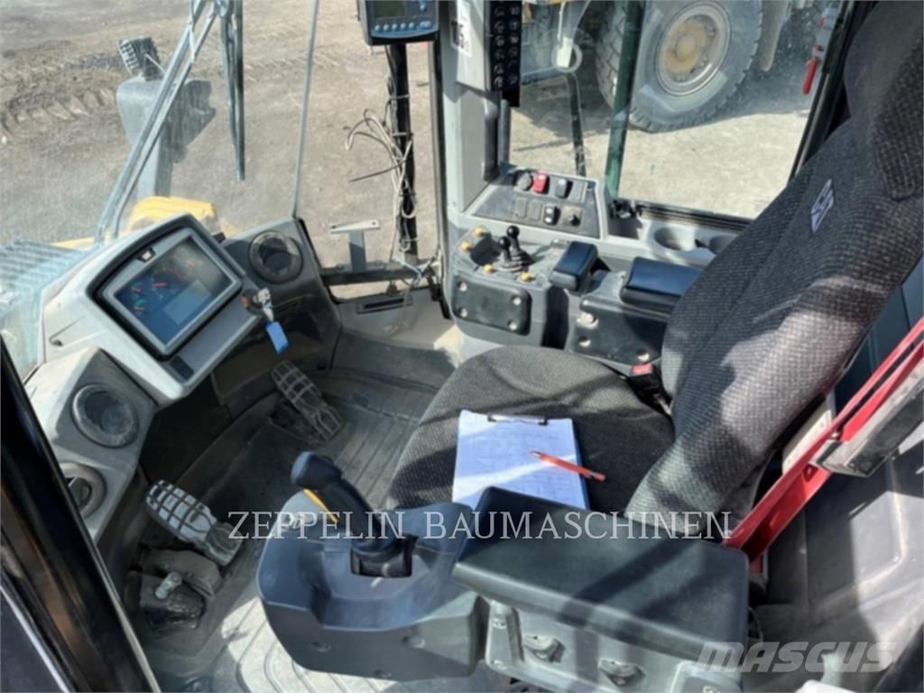 CAT 972MXE Pale gommate