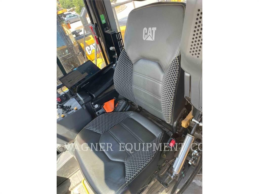 CAT 980 Pale gommate