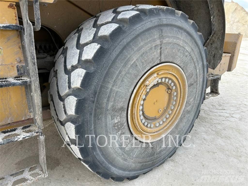 CAT 980-14 Pale gommate