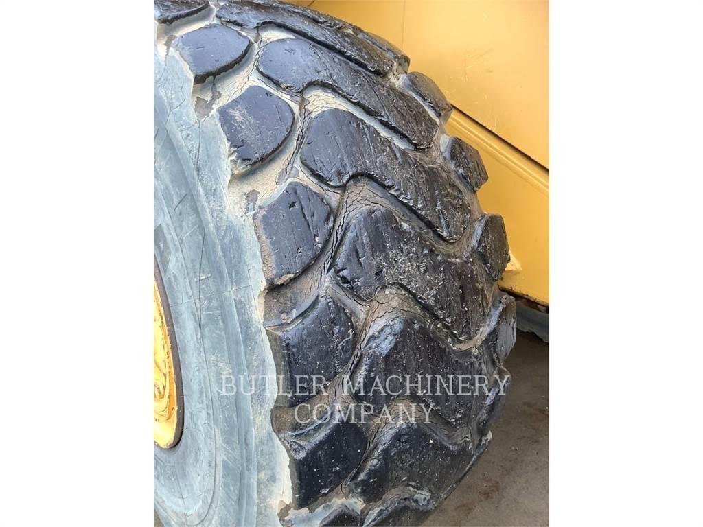 CAT 980G Pale gommate