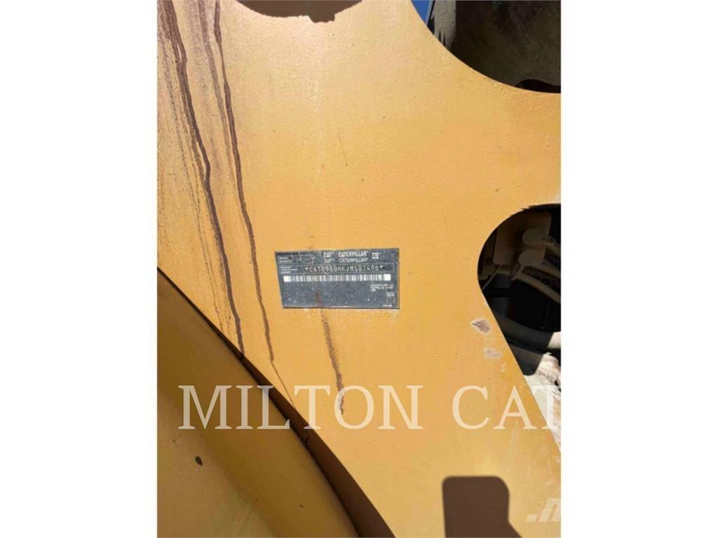 CAT 980H Pale gommate