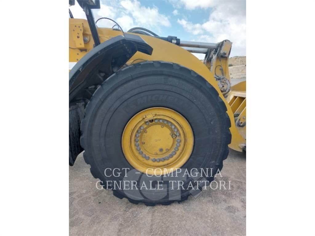CAT 980M Pale gommate