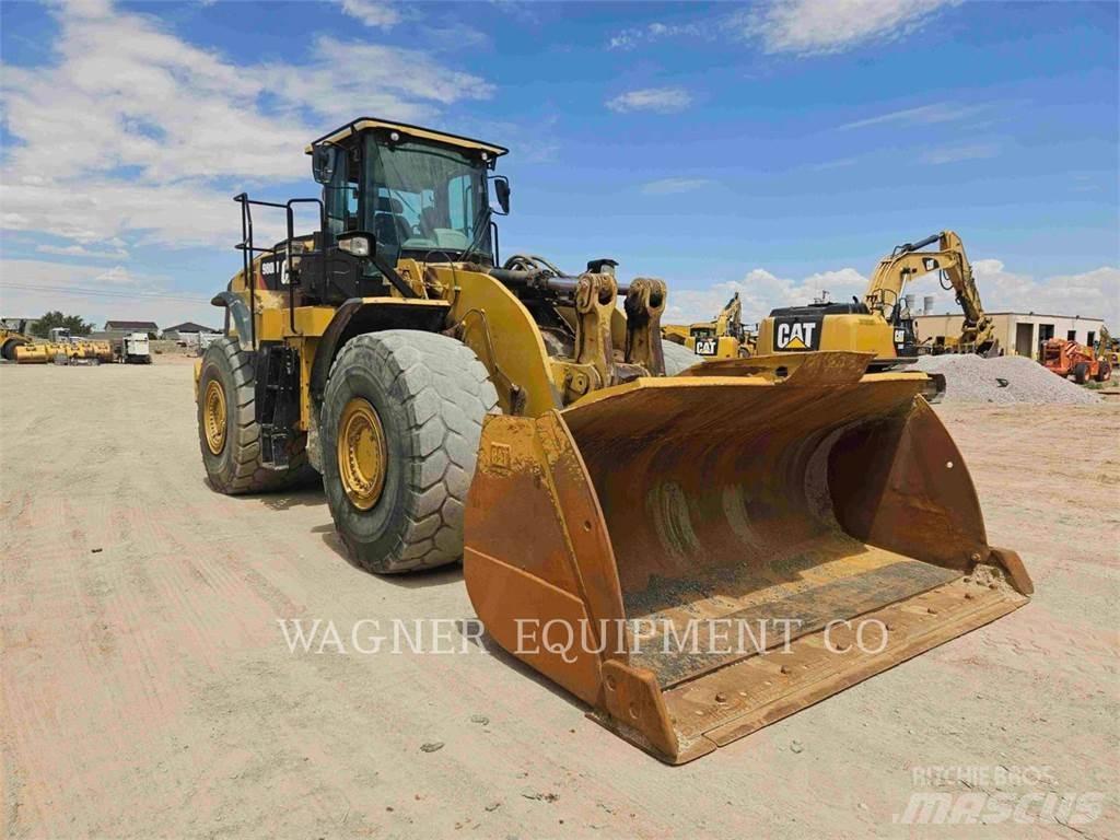 CAT 980M Pale gommate