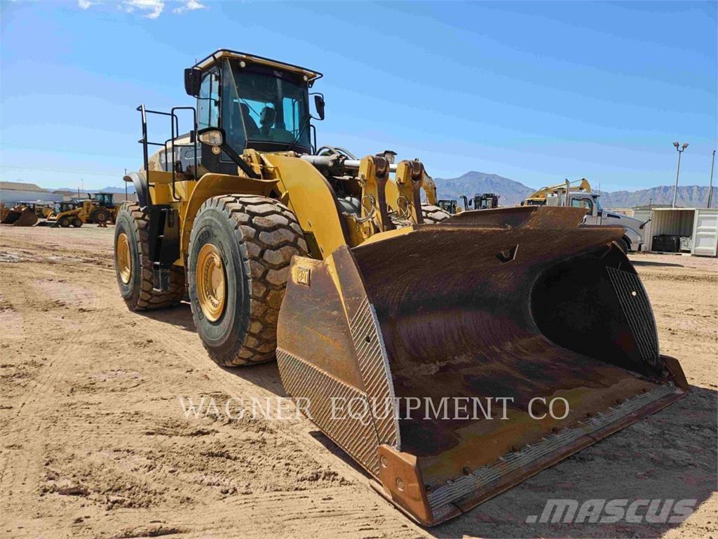 CAT 980M Pale gommate