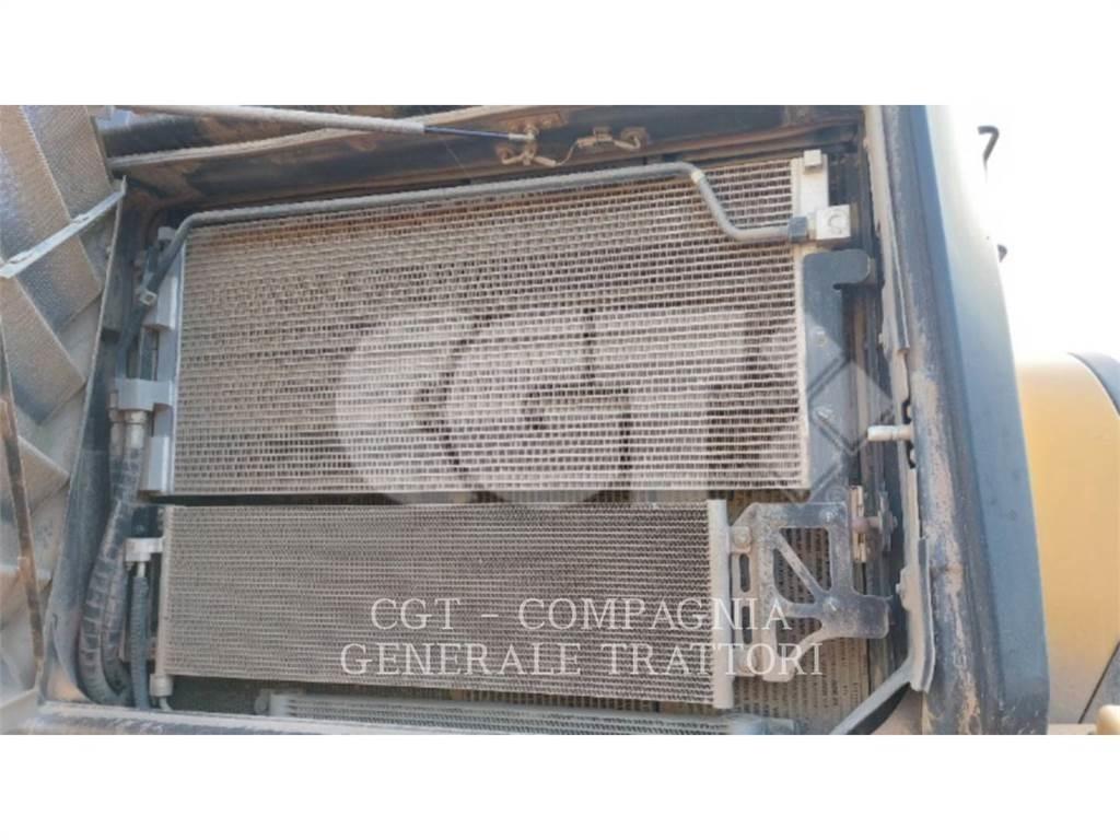 CAT 980M Pale gommate