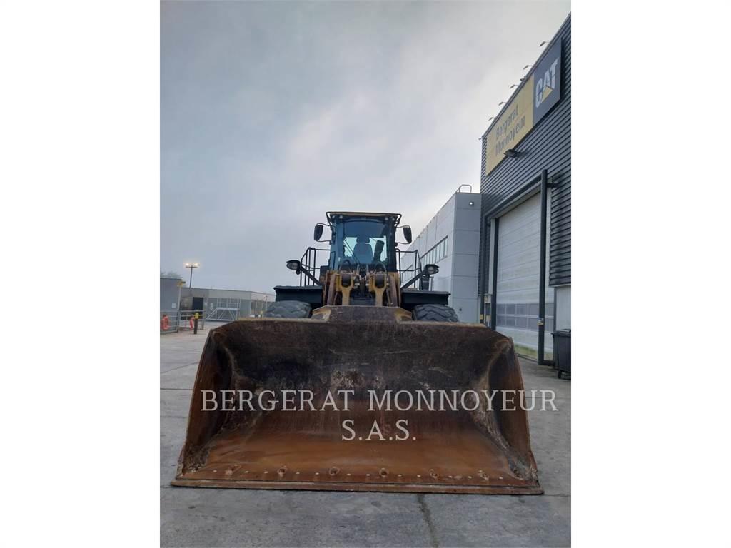 CAT 980M Pale gommate