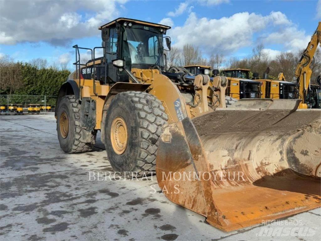CAT 980M Pale gommate