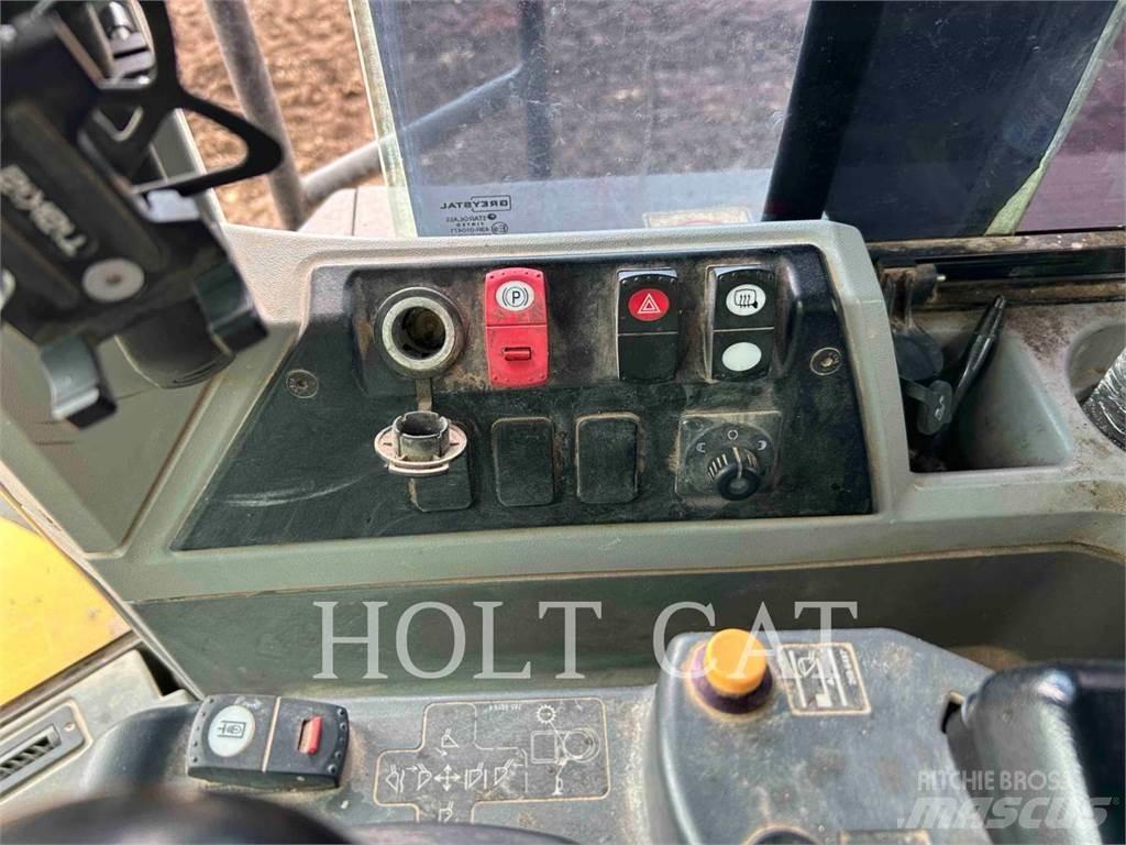 CAT 980M Pale gommate