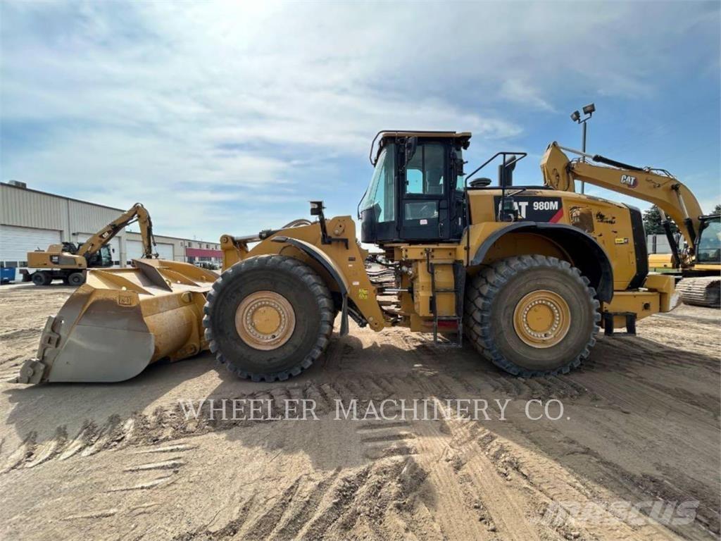 CAT 980M Pale gommate