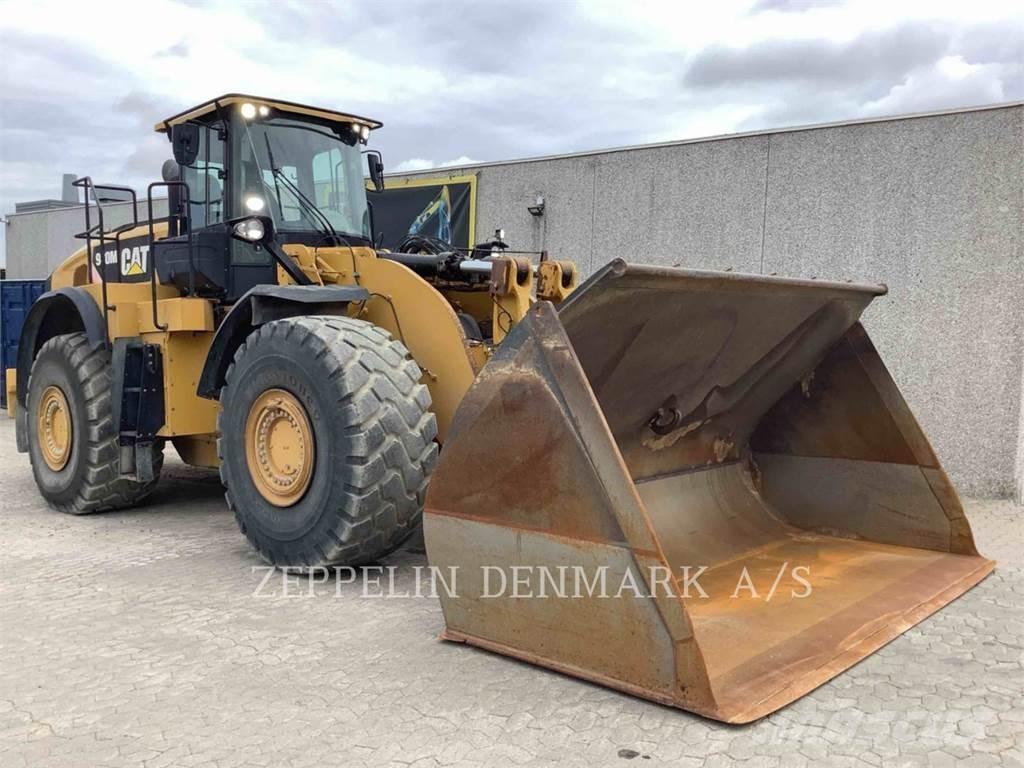CAT 980M Pale gommate