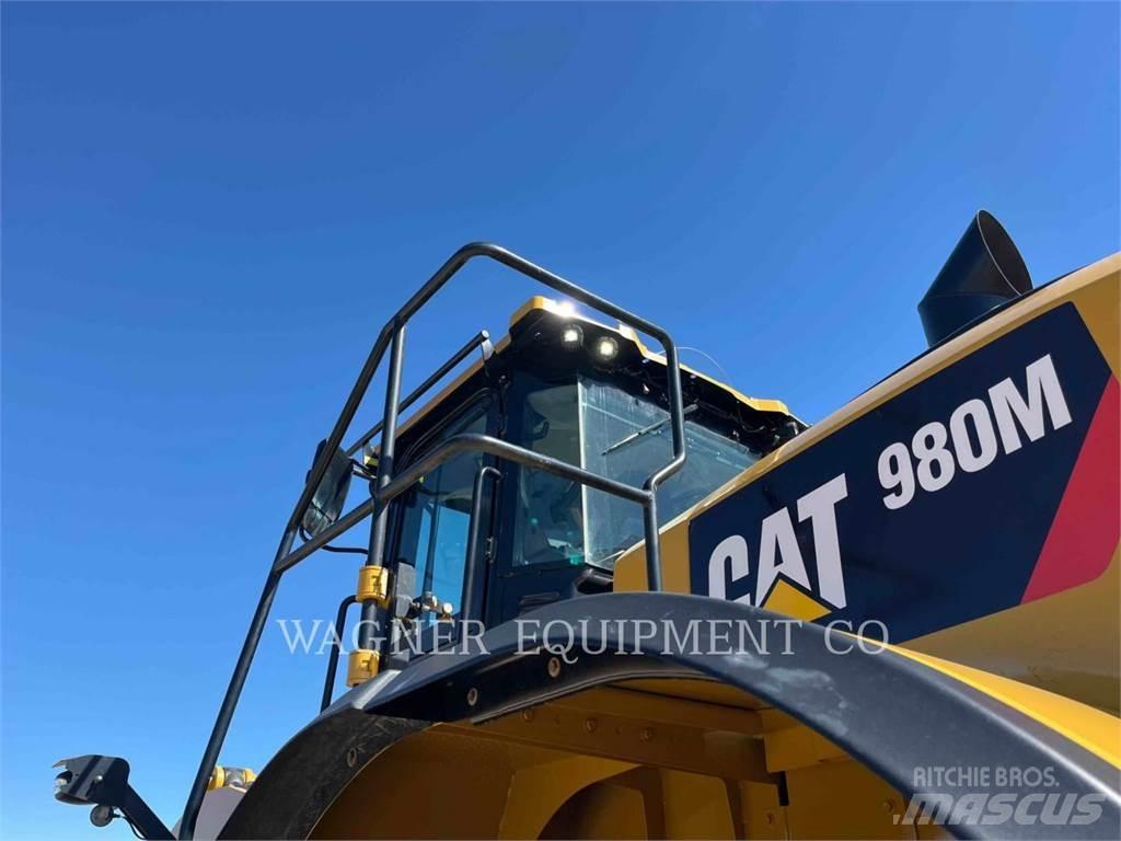 CAT 980M Pale gommate